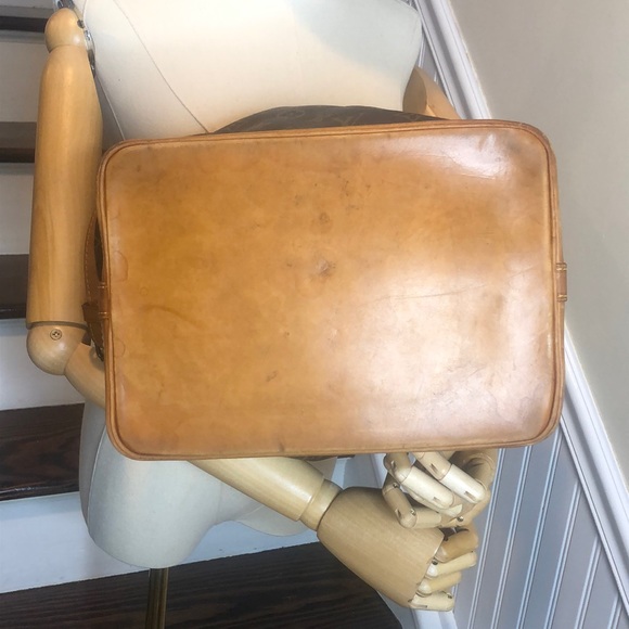 LOUIS VUITTON Monogram Noe GM Bucket Shoulder Bag with LV Dust Bag Authentic - Picture 9 of 17